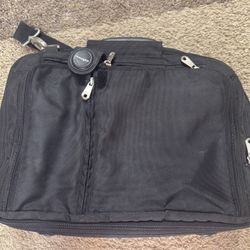 Padded Kensington Sling Bag