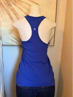 Lululemon top size 8
