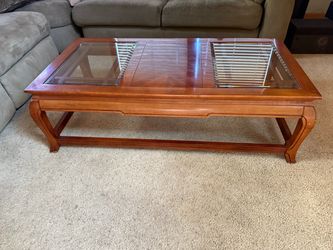 Beautiful Cherry Wood/Veneer Coffee Table
