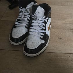 White And Gold Air Jordan Mids