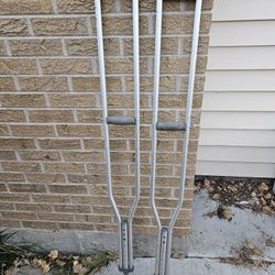 pair of underarm crutches