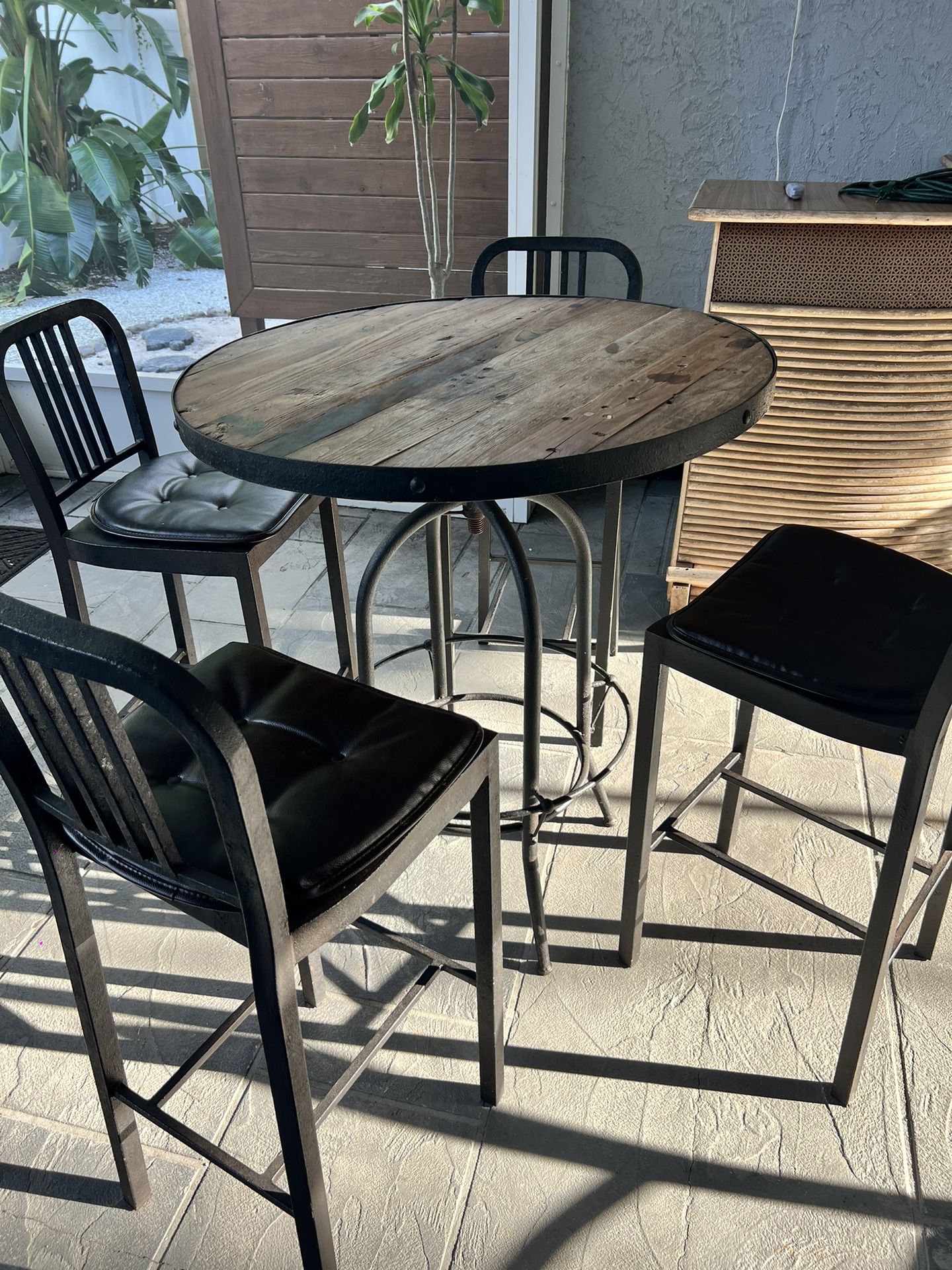 Bistro Table & 4 Chairs