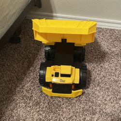 Toy Dump Truck 