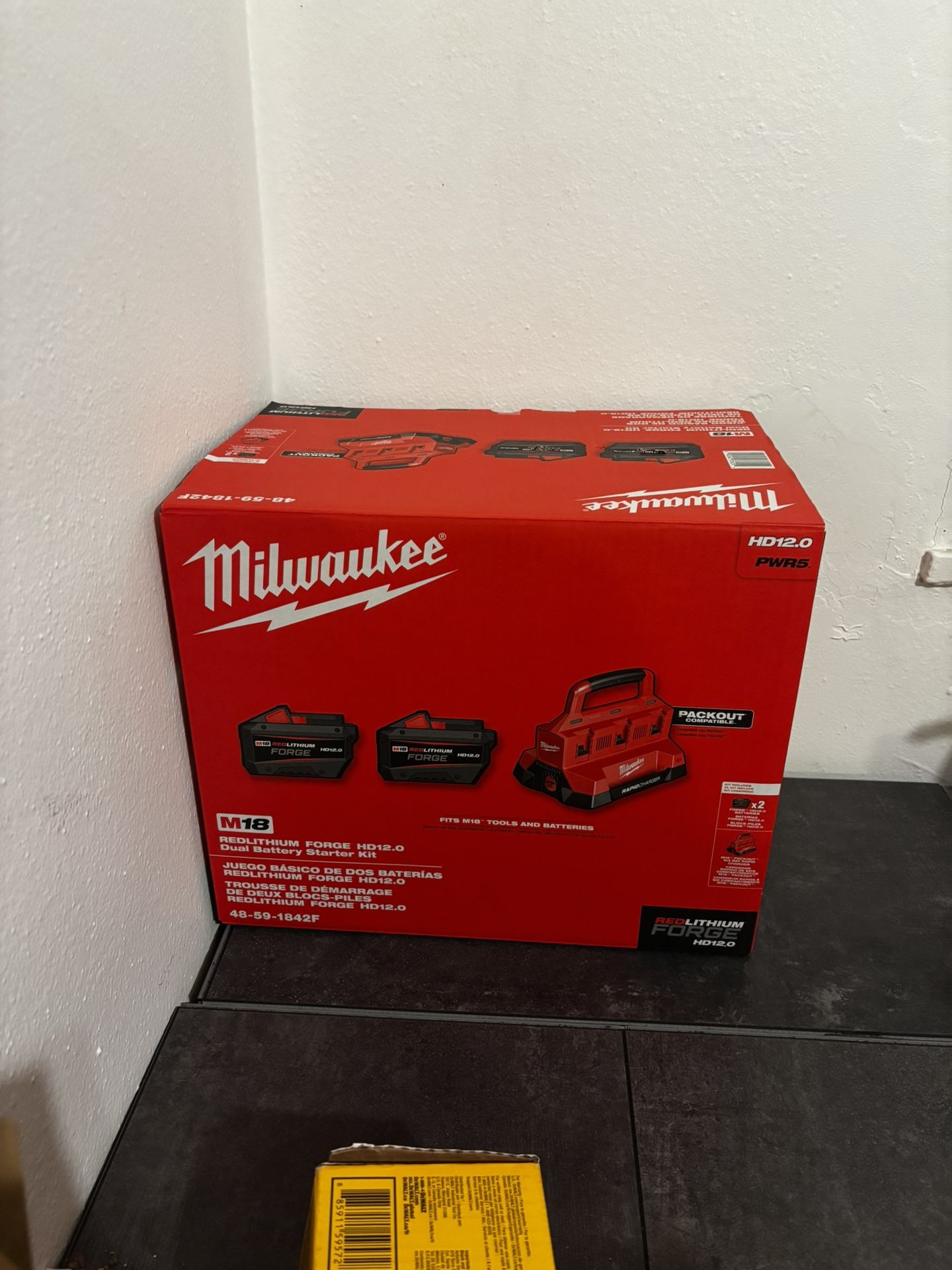 Milwaukee Pack Out Dual Charger