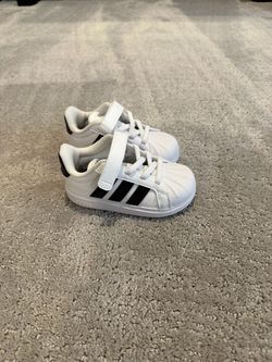 Adidas Streetalk Size 6 Toddler (Never worn)