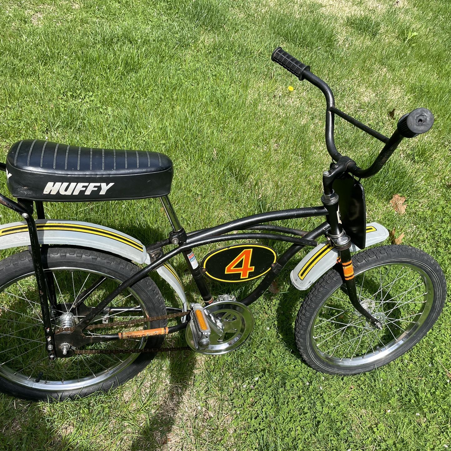 1975 Huffy Thunder Road 4 Old School Bmx for Sale in Medfield, MA