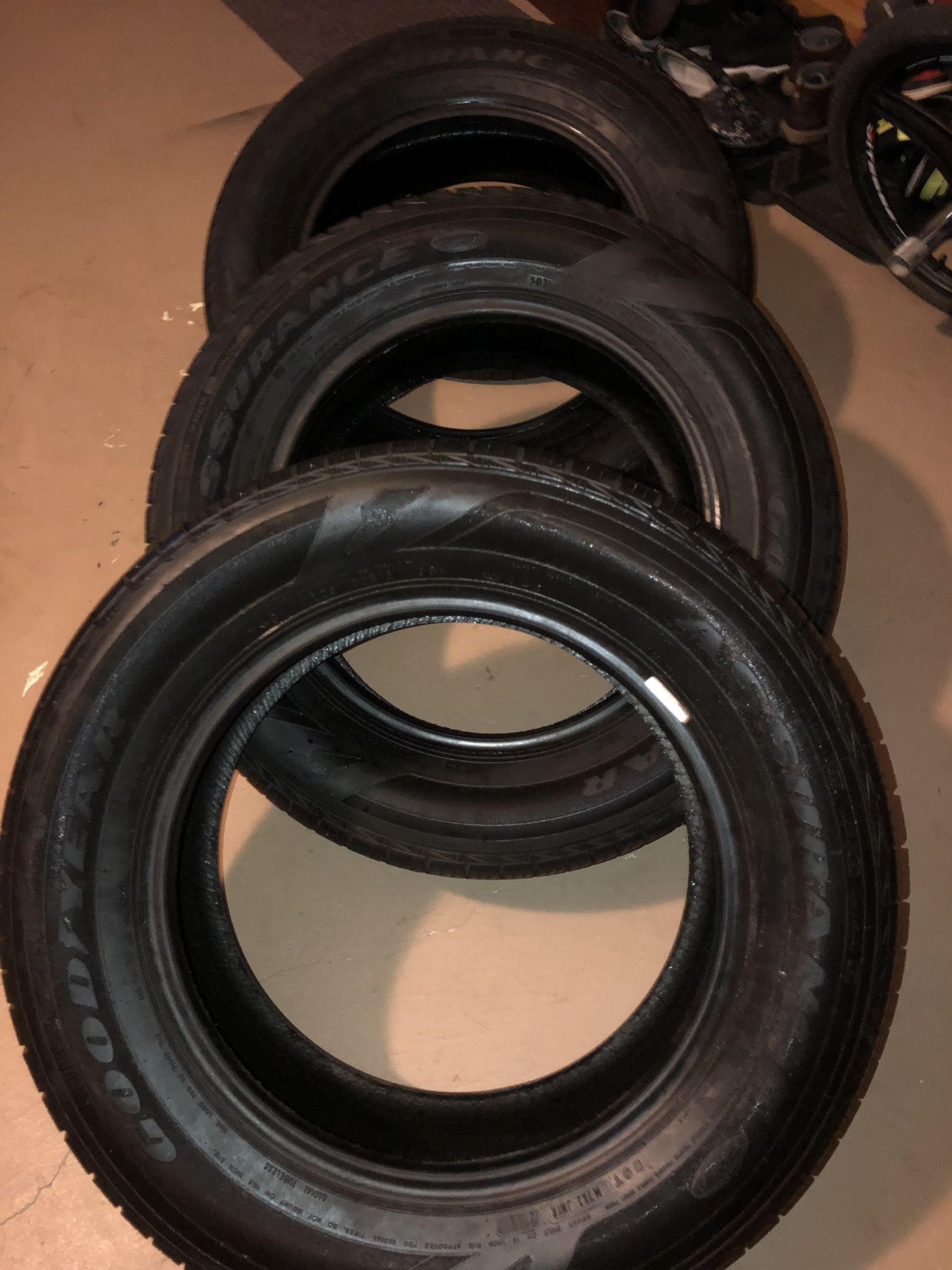 (Reduced price)4 Goodyear tires (price reduced)