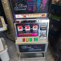 SLOT MACHINE/Black Diamonds  From Harrahs 