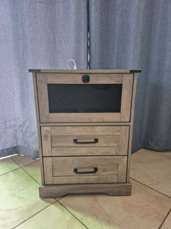 2 brand new night stands