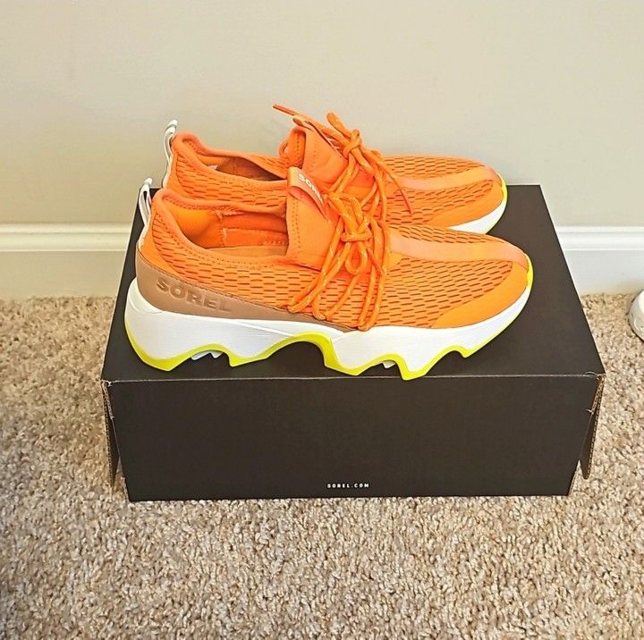 Sorrel Orange Sneaker Size 9.5 Women's NIB