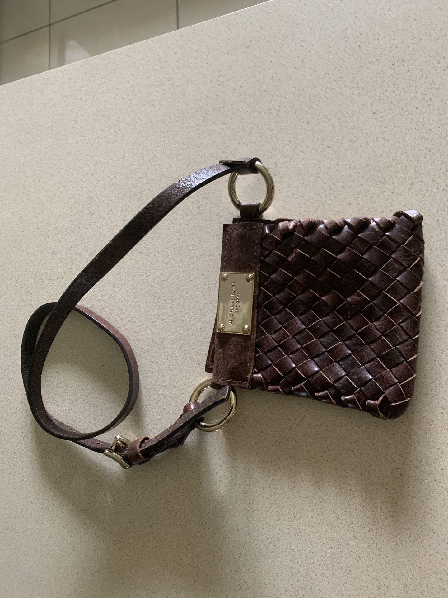 🔥Michael Kors Leather Mini Shoulder Bag Or Waist Pouch 