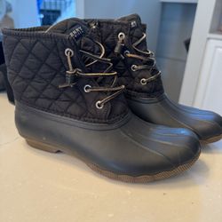 Women’s Sperry boots Size 8