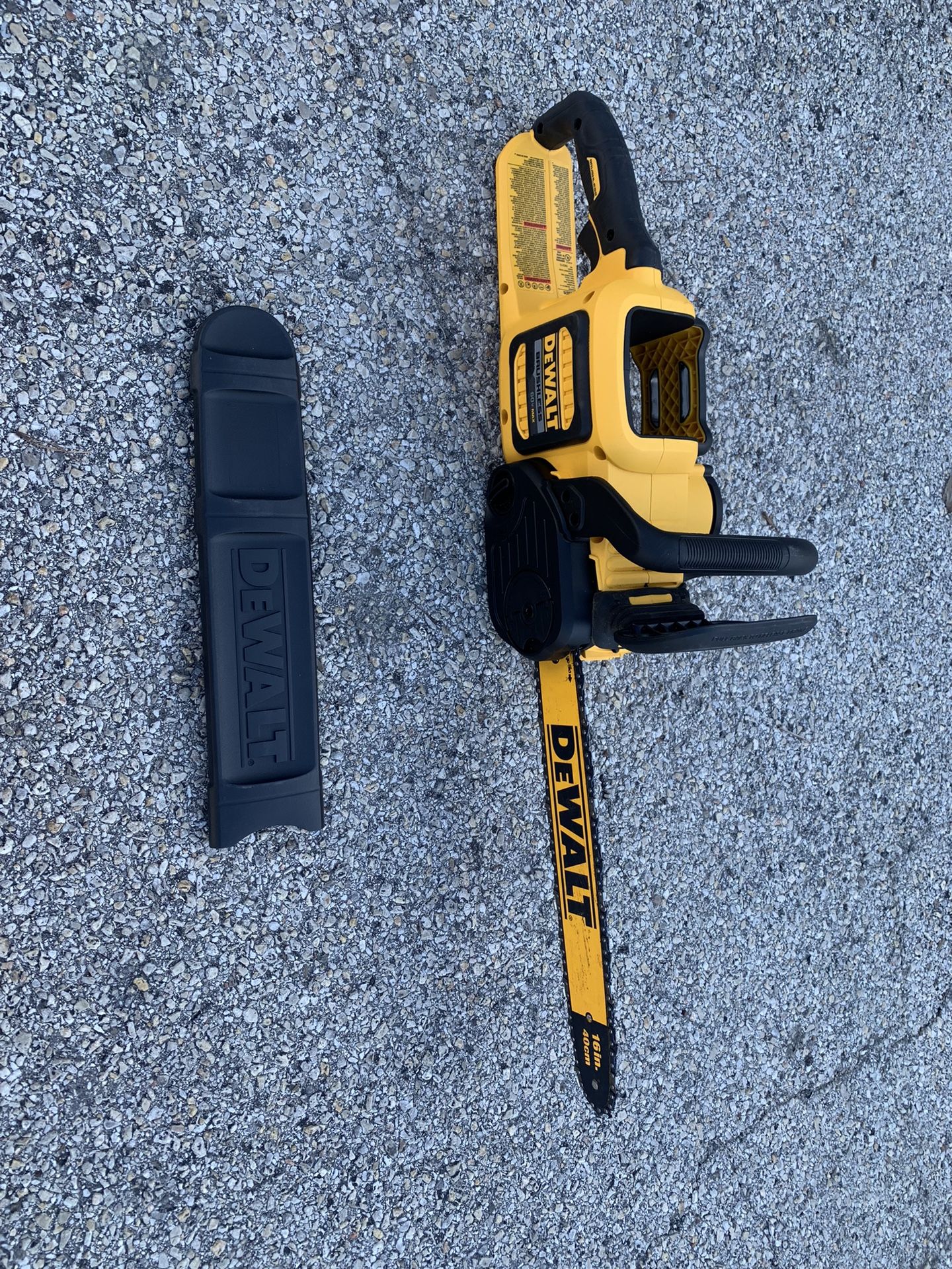 16in Chain Saw 60volt Dewalt (tool Only)