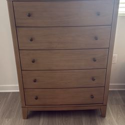 5 DRAWER CHEST 