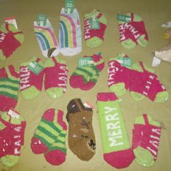 Children's Socks VarII Haveious Sizes Aprox 16 Pair. 