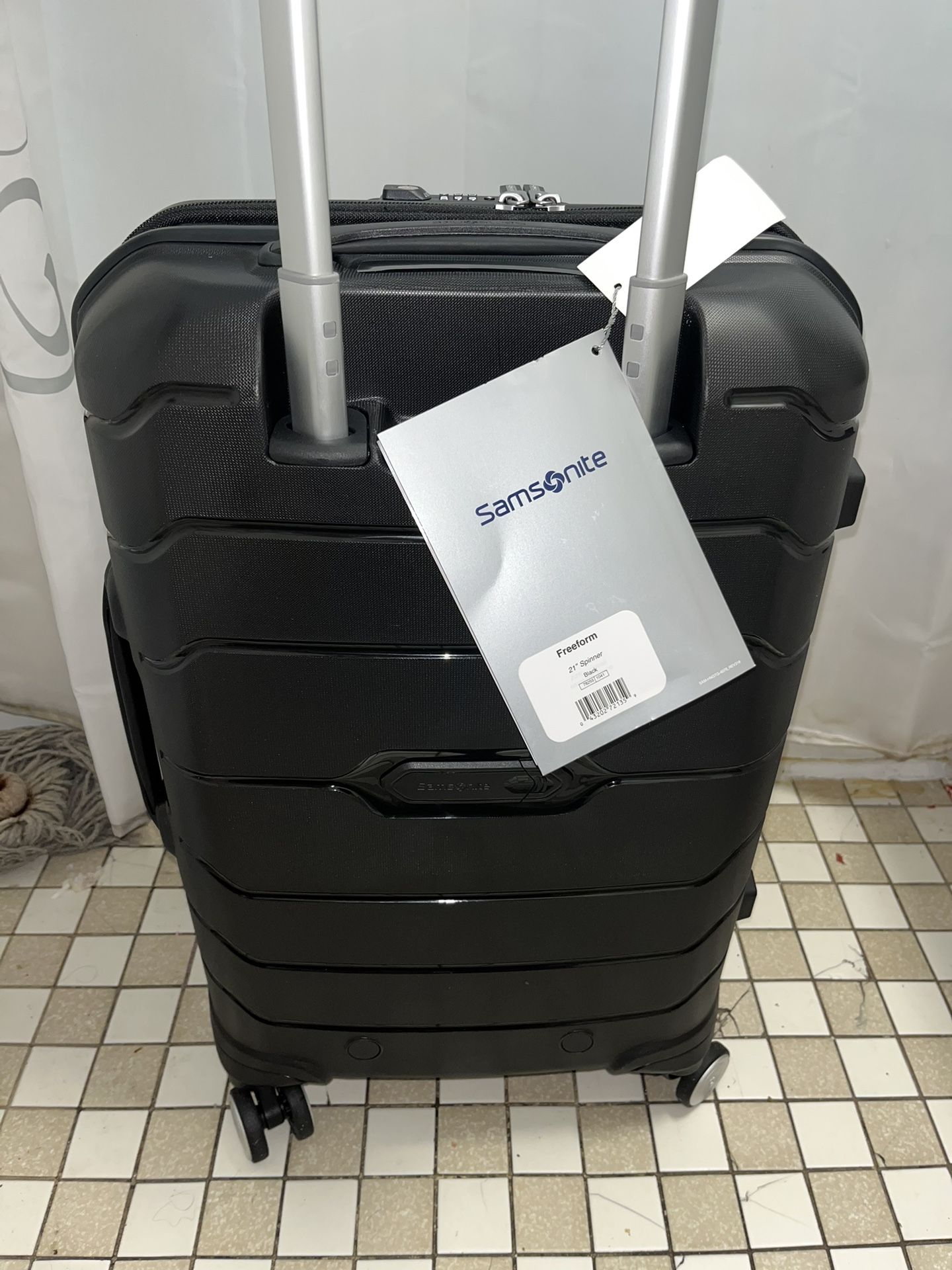 Samsonite Carryon 21 Inch Spinner Samsonite Luggage Brand New