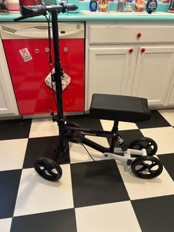 BlessReach Steerable Knee Walker Deluxe Medical Scooter