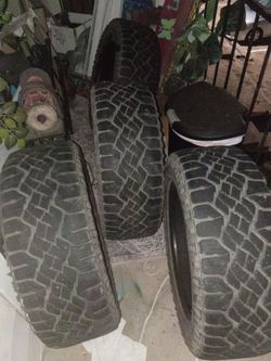 275/55/20 Goodyear Wrangler tires
