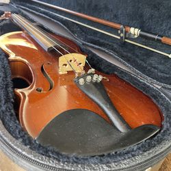 Vintage Item Samick Violin
