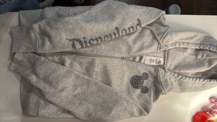 Disneyland Grey Bedazzled Sweater 💕