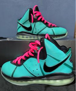 Lebron 8 south beach size 10