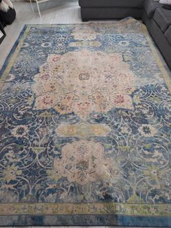 9'x12' Area Rug