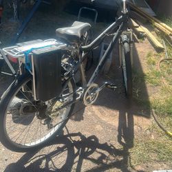 Electric Bicycle Top Speed 27 Mph  Works Perfect Needs Two Batteries !!!