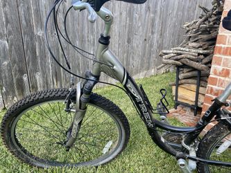 Trek 100 Walkthrough Mountain Bike