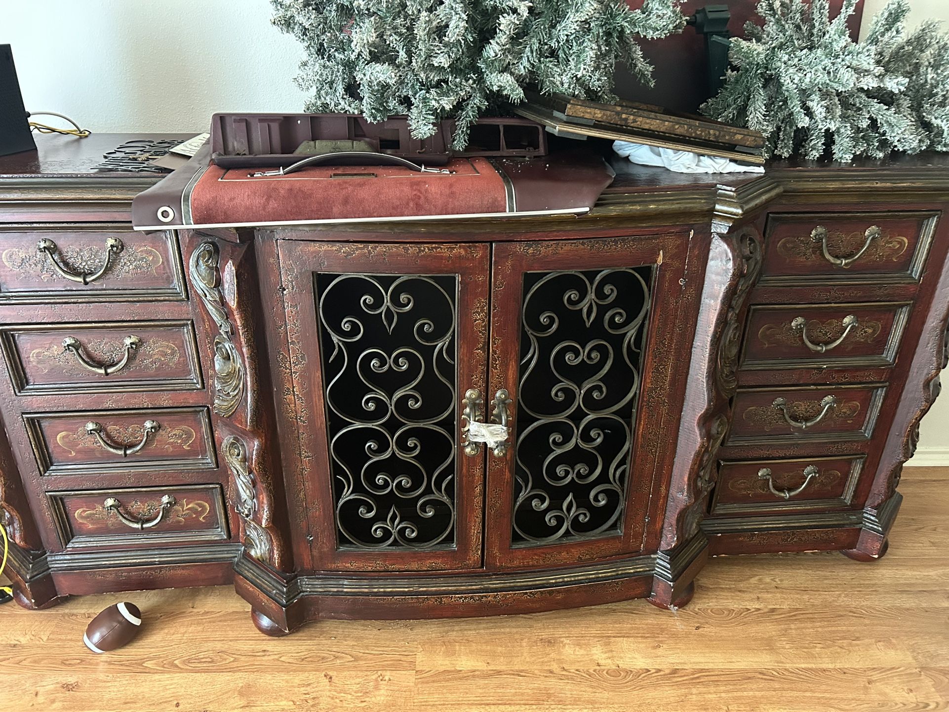 Wood Dresser