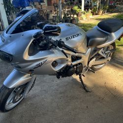 2002 Suzuki SV650S