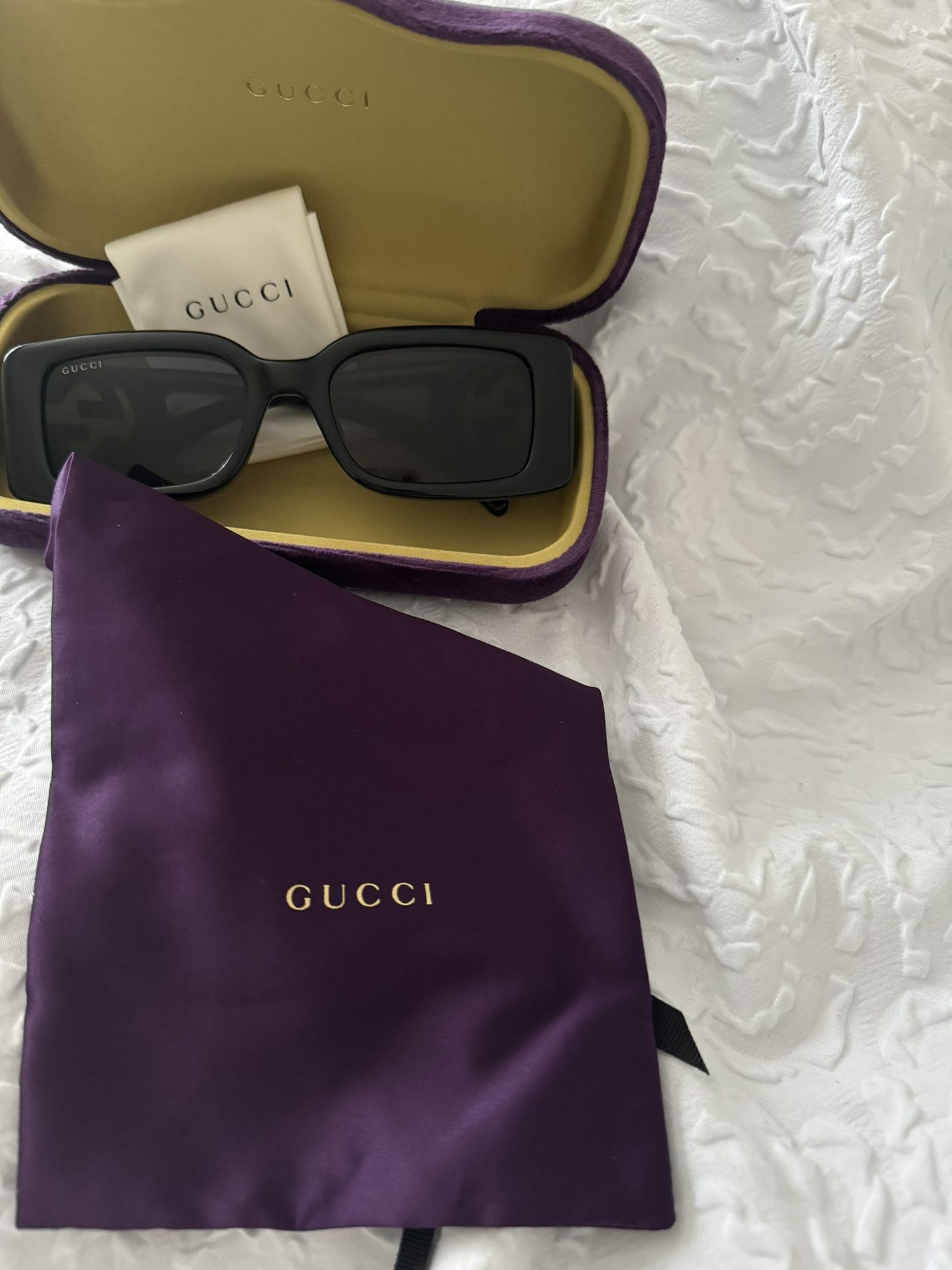 Gucci Sunglasses 