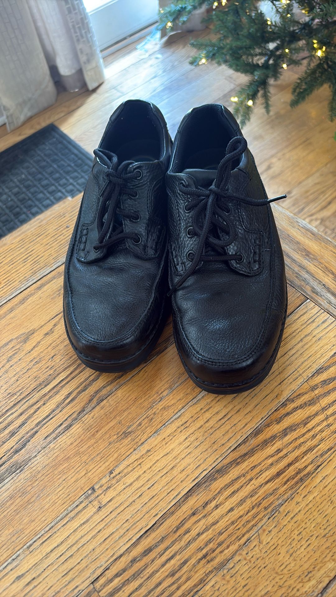 10/12mans Nunn Bush Cameron Black Oxfords Shies