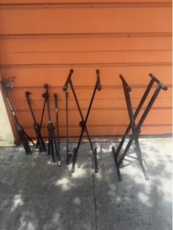 2 piano stand on-stage and 3 mic stand use firm on price