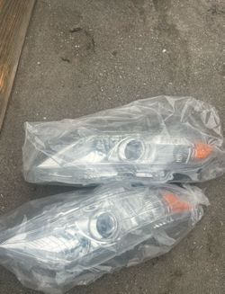 2008-2011 Toyota Camry headlights