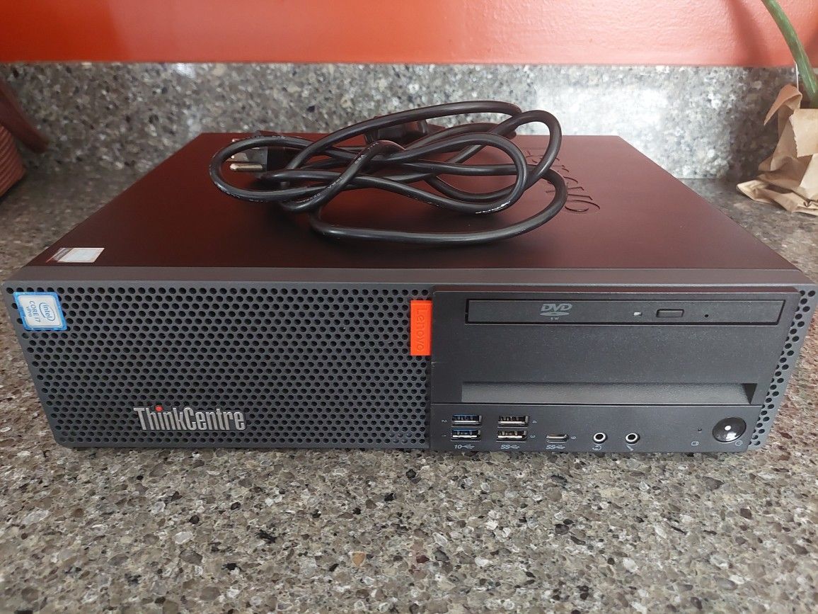 Lenovo ThinkCentre M920s Desktop