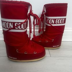 Red Moon Boot Snow Boots