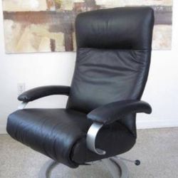Black Leather Lafer Kiri Brazilian Recliner from Copenhagen Imports 