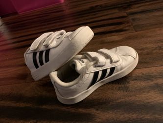 Adidas toddler 9c