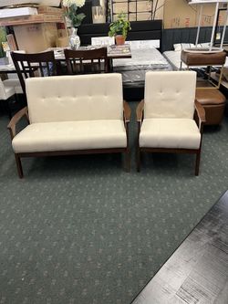 New In Box 2 Pc Loveseat & Chair $220