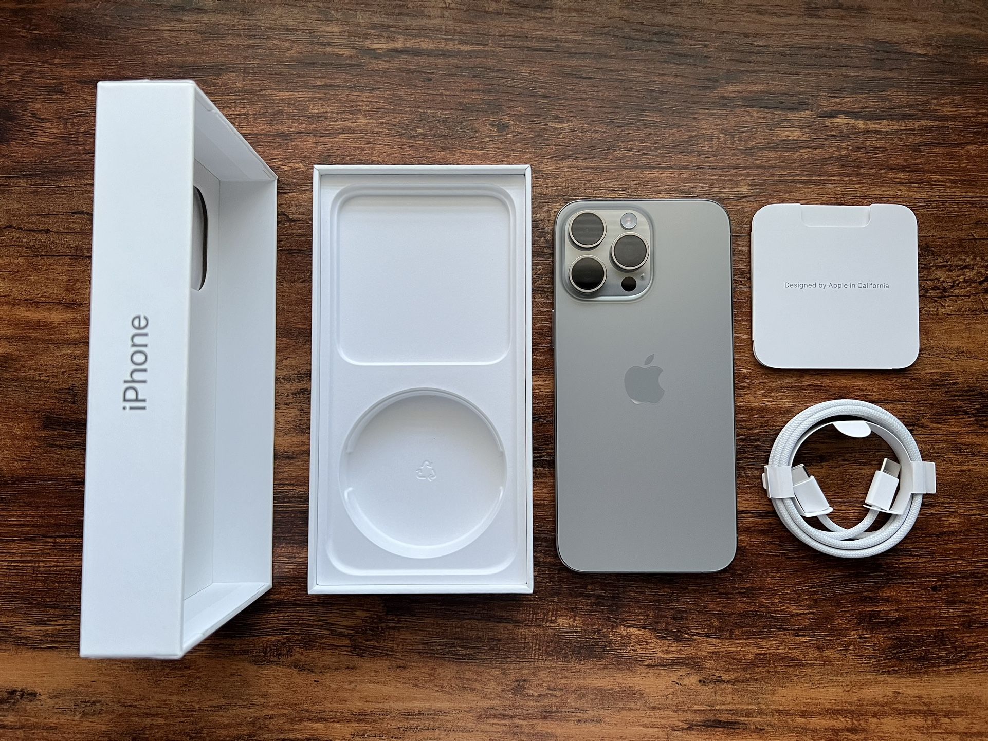 Apple iPhone 15 Pro Max 256GB Natural Titanium (Unlocked)