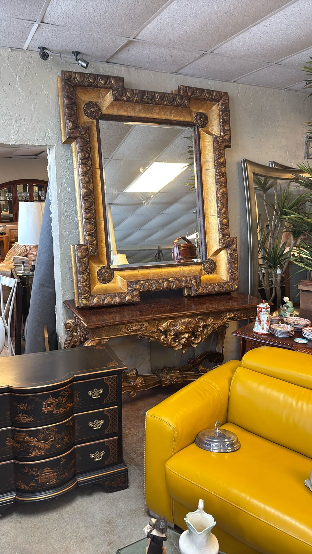 Mirror And Console Gold Leaf