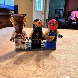 Lego Lot Of 3 Ninjago figures (pyro slayer, Cole, & Ninja)