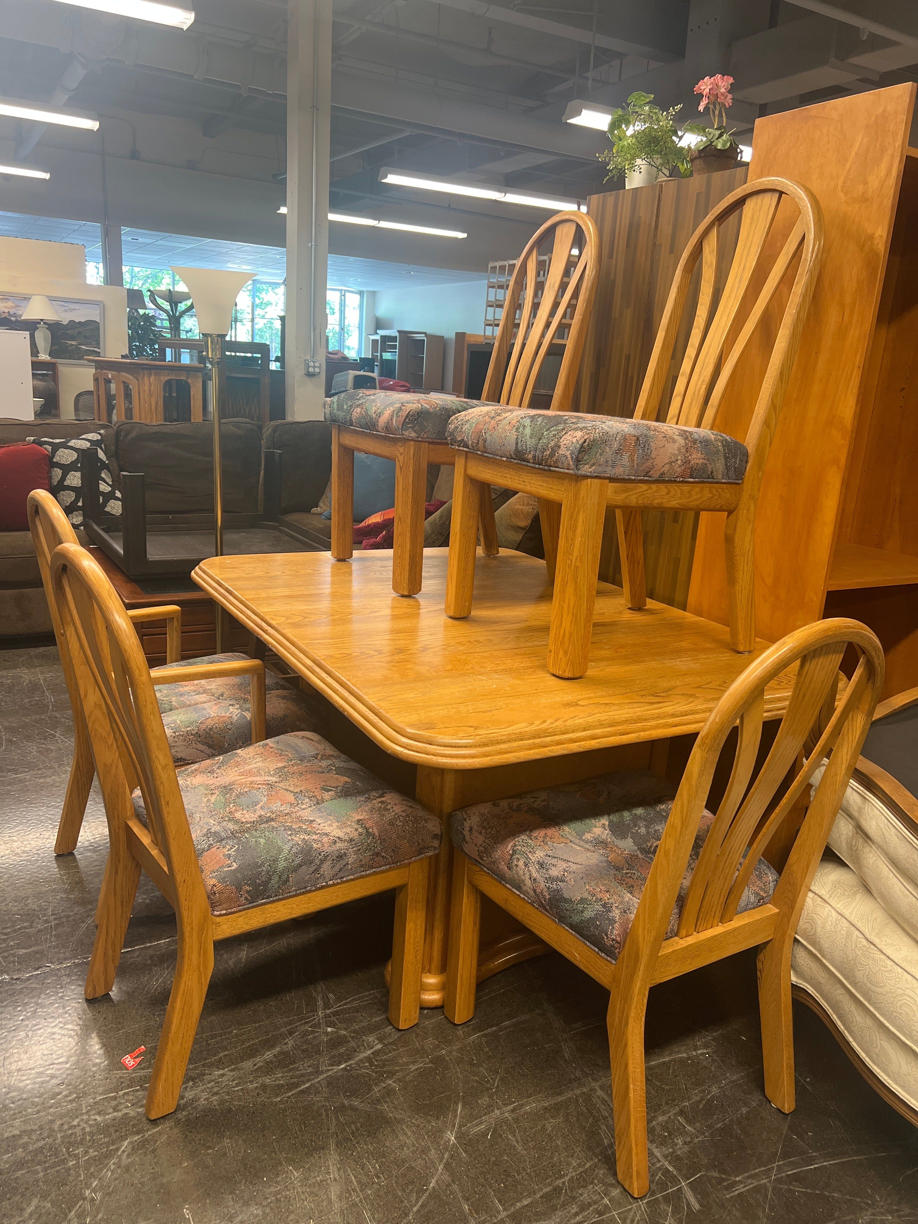 Oak Table with 8 Chairs
