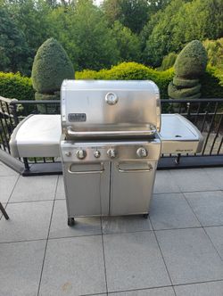 Weber Genesis S-330 Stainless Steel Gas Gril