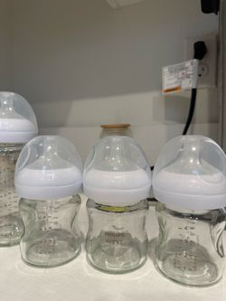 Glass Phillips Avent Baby Bottles