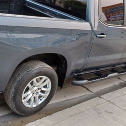 Delangelbodyshop,com