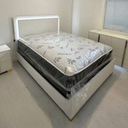 Brand New 4-piece Bedroom Set- Shop Now Pay Later 
