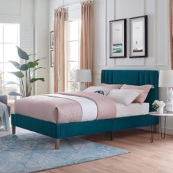 Like New Upholstered Queen Bed