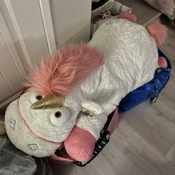 Giant Unicorn