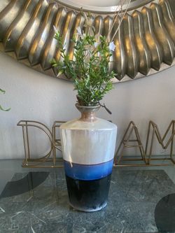 Like New Gradient Ceramic Vase